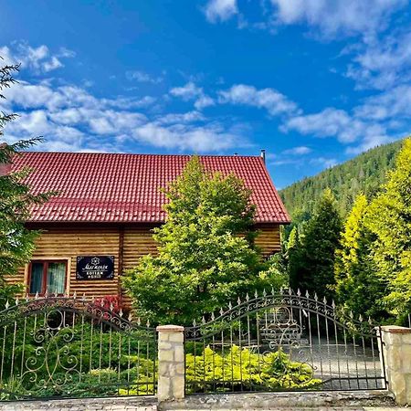 Magnolia Villa Tatariv Luaran gambar